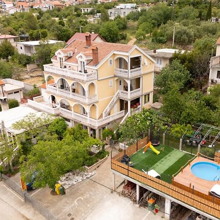 Apartments Milic - One Bedroom Apartment With Sea View And Terrace Gornji Karin Dış mekan fotoğraf