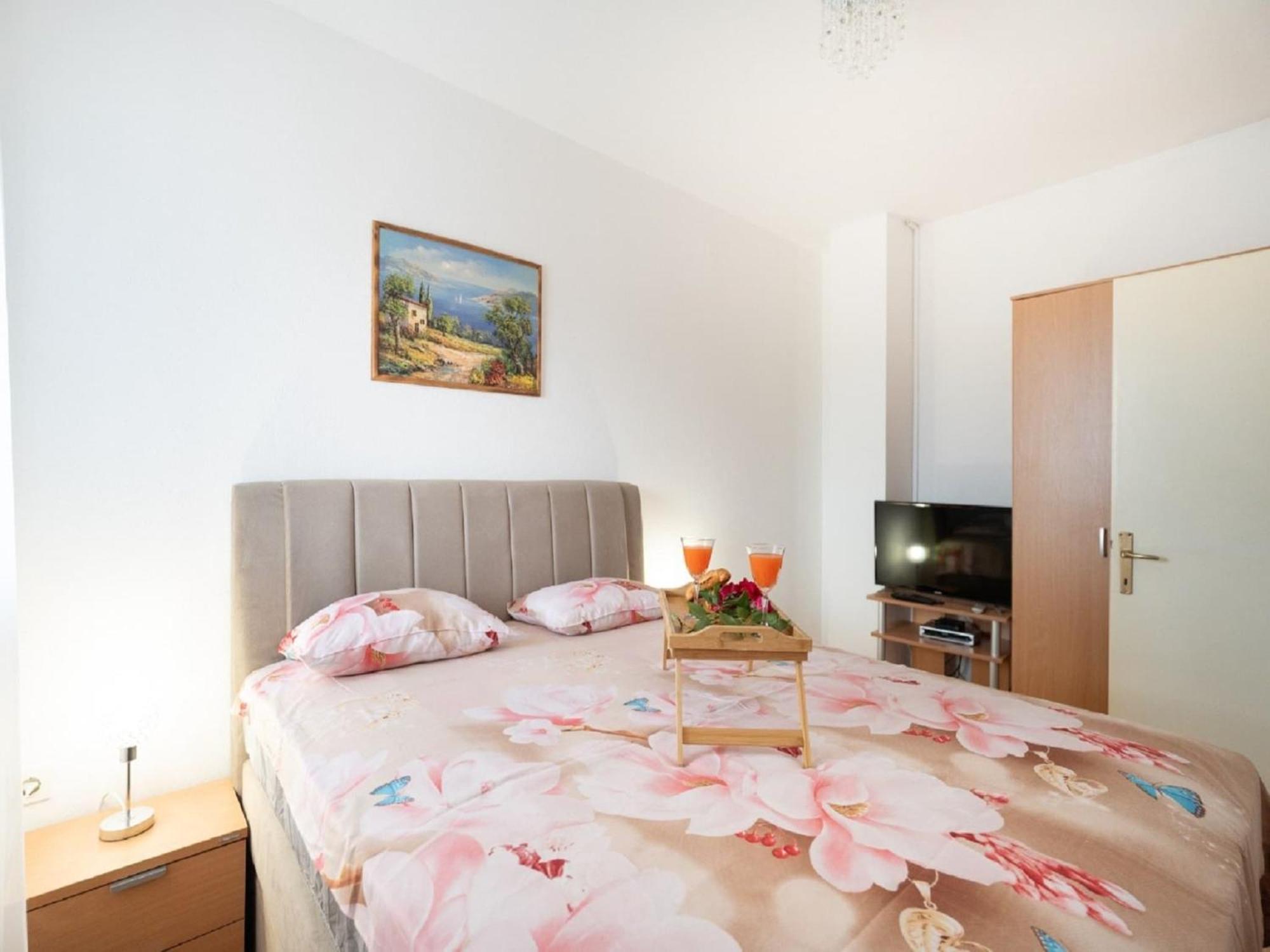 Apartments Milic - One Bedroom Apartment With Sea View And Terrace Gornji Karin Dış mekan fotoğraf