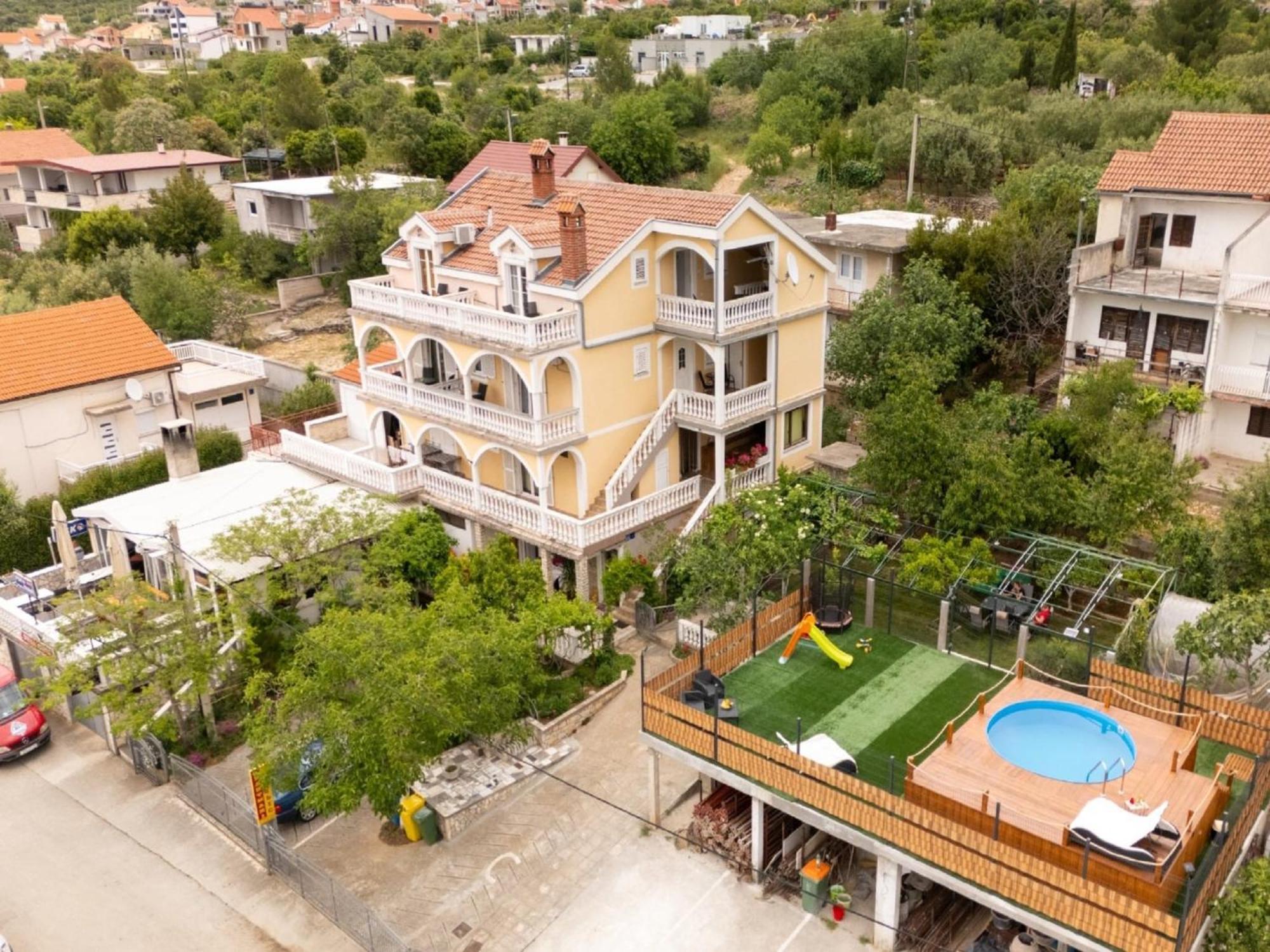 Apartments Milic - One Bedroom Apartment With Sea View And Terrace Gornji Karin Dış mekan fotoğraf