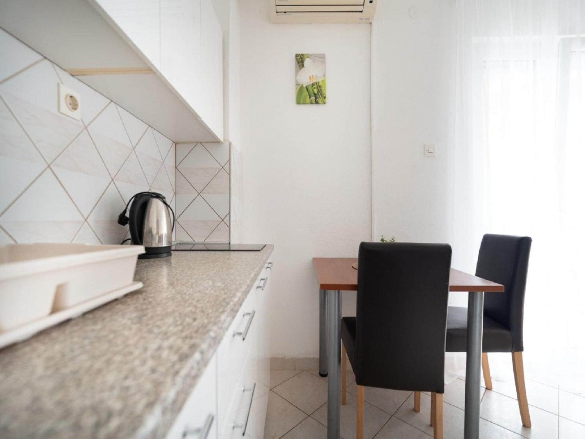 Apartments Milic - One Bedroom Apartment With Sea View And Terrace Gornji Karin Dış mekan fotoğraf