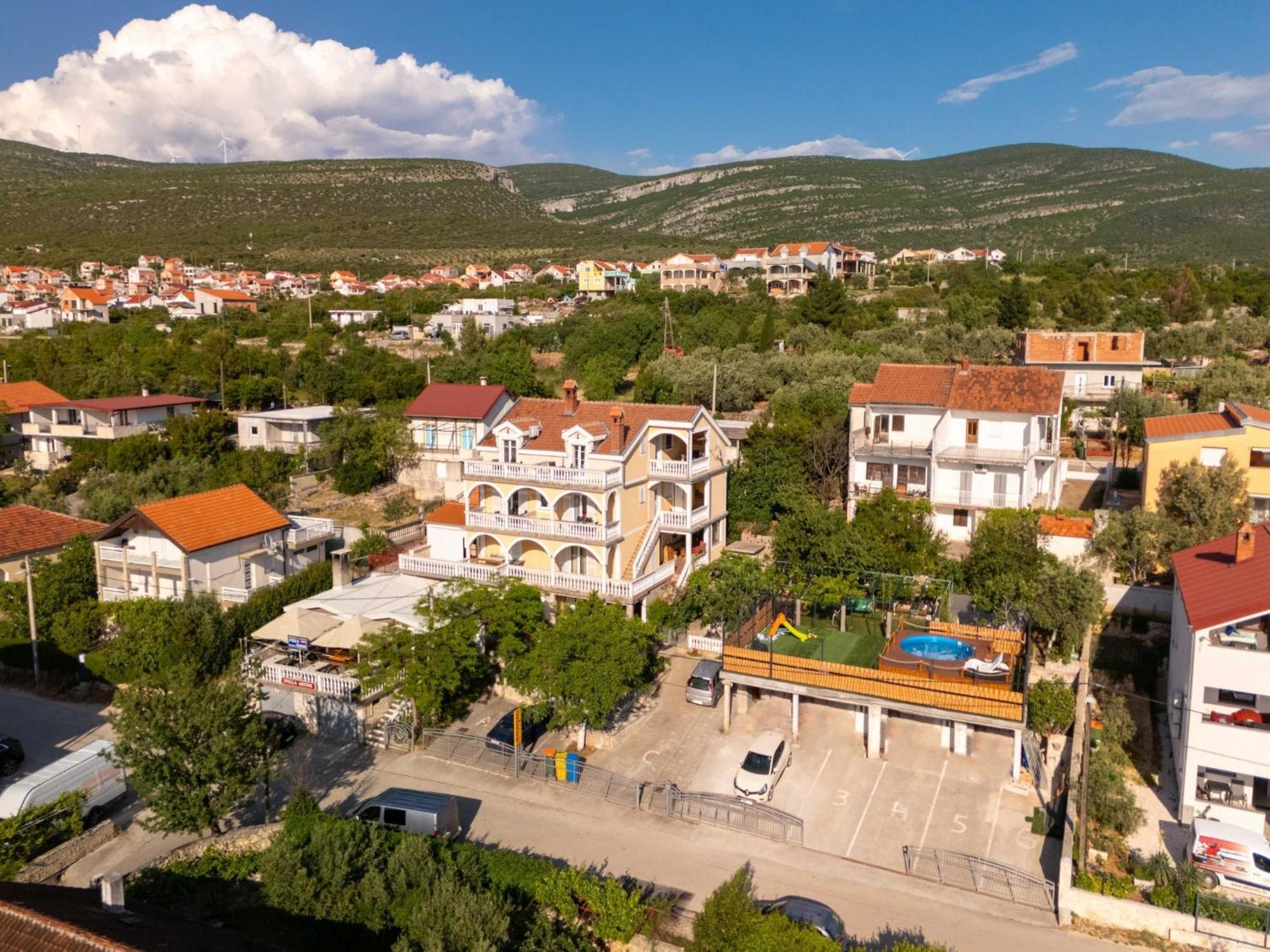 Apartments Milic - One Bedroom Apartment With Sea View And Terrace Gornji Karin Dış mekan fotoğraf